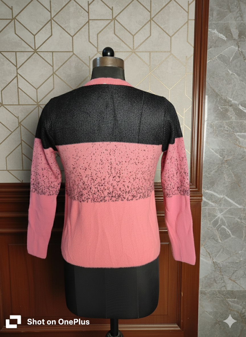 Women woolen sweater 